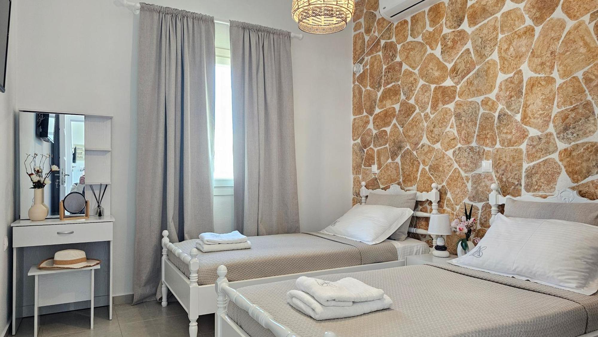 Harmony Milos * Pollonia